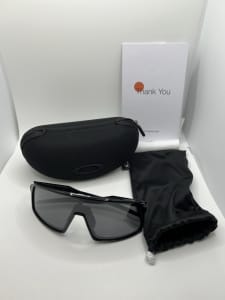 Oakley Sutro Sunglasses - Warranty & Receipt | Like New Condition