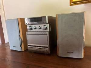 Retro Panasonic CD Radio Stereo System SA PM22 - wood speakers