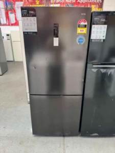 Chiq 396 litres fridge freezer.