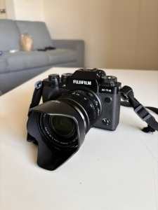 Fujifilm X-T4 Camera Body and Bundle