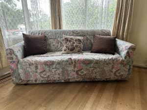 Second hand fabric sofa bed