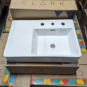 NEW CLARK WASHBASIN SQUARE 600 LE FT HAND SHELF WB 3TH OF RRP $422