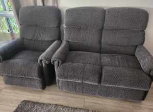 Lazyboy set 2 seater lounge and 2 x recliner chairs