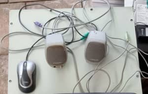 Retro PS2 mouse plus speakers 