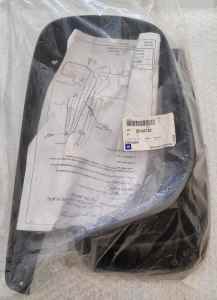 (NOS) Mudflaps Rear Moulded VY VZ Commodore Sedan