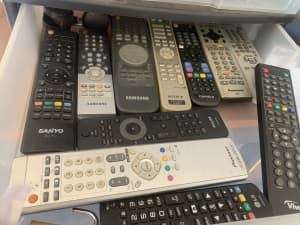 Assorted tv/audio remote