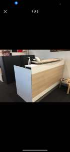 Wanted: Reception desk
