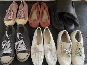 Women’s shoes, n good condition.