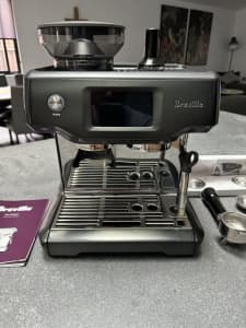 Breville barista touch very good condition not even a year old