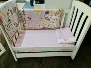 Boori baby cot and mattress and bed set