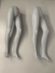 Female mannequin legs