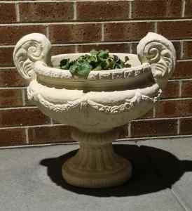Ornate plant pot 