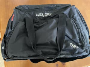 Baby travel bag / nappy bag