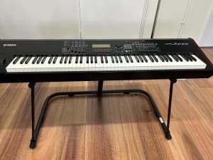 YAMAHA S90ES 88 Note Stage Piano/Synth