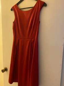 BRAND NEW WITHOUT TAGS ALANNAH HILL DRESS SIZE 8