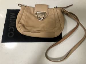 Mimco leather crossbody bag in lovely condition