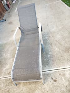 Adjustable Lounge chair great condition 