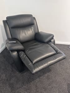 Leather Electric Lift Chair / Recliner