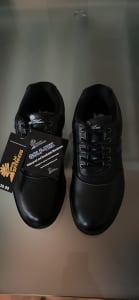 Brand new (with tags) Black golf shoes US 7