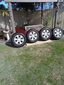 Ford Ranger rims and tyres 