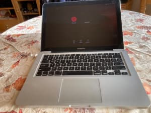 13 MacBook Pro 2.5GHZ i5 4G RAM500GB HDD A1278 2012 Great Condition