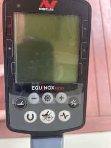 Metal Detector - Equinox 800