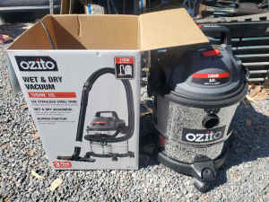 Ozito wet and dry vacuum