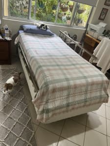 Bed single electric