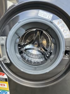 LG 9Kg Direct Drive front load washing machine
