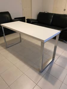 Officeworks 1400mm Home Office Study Desk Product Code: JBCONTD