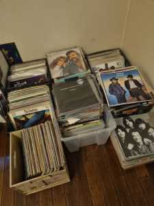 records bulk lot approx 2000 or so 