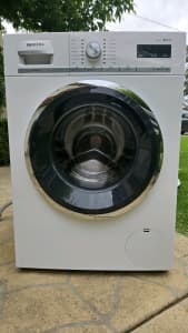 Siemens Washing Machine IQ700 