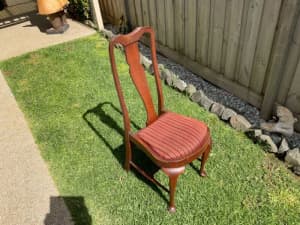 Set of 4 x dining chairs 