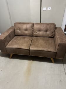 2 seater couch good condition