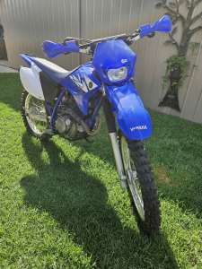 Yamaha ttr 230 dirt bike
