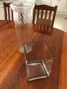 Glass vases - 2x (free)