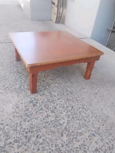Coffee table small sized wooden color