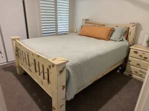 Full shabby chic Queen bed suite