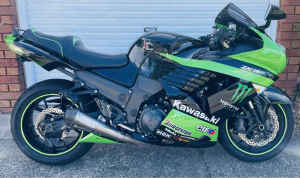 Kawasaki Zx14R 2011 $8000 or Swaps for car of interest.