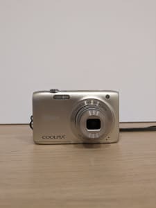 Nikon Coolpix S3100 Digital Camera Used Faulty (Read Description)