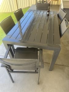 6 piece outdoor table and chair setting