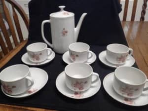 Pozzani Porcelana Teapot Set