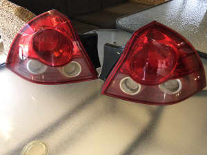 Holden VY/VZ sv6 tail lights 