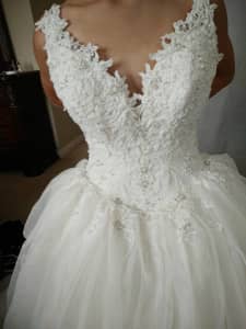 BRIDAL WEDDING DRESS