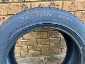 Dayton (Bridgestone) 235/50/17 Tyre