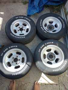 HOLDEN HQ MAG WHEELS $400 ono
