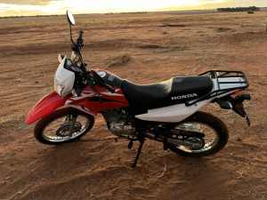 Xr150L Honda Motorbike