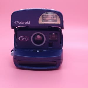 Polaroid 600AF. Instant Camera. 6 Month Warranty 