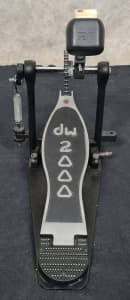 DW 2000 Series bass drum pedal in Near New condition