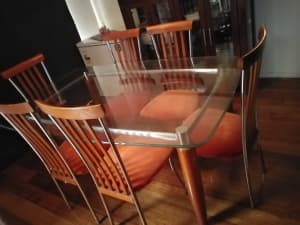 6 seat dining table including chairs